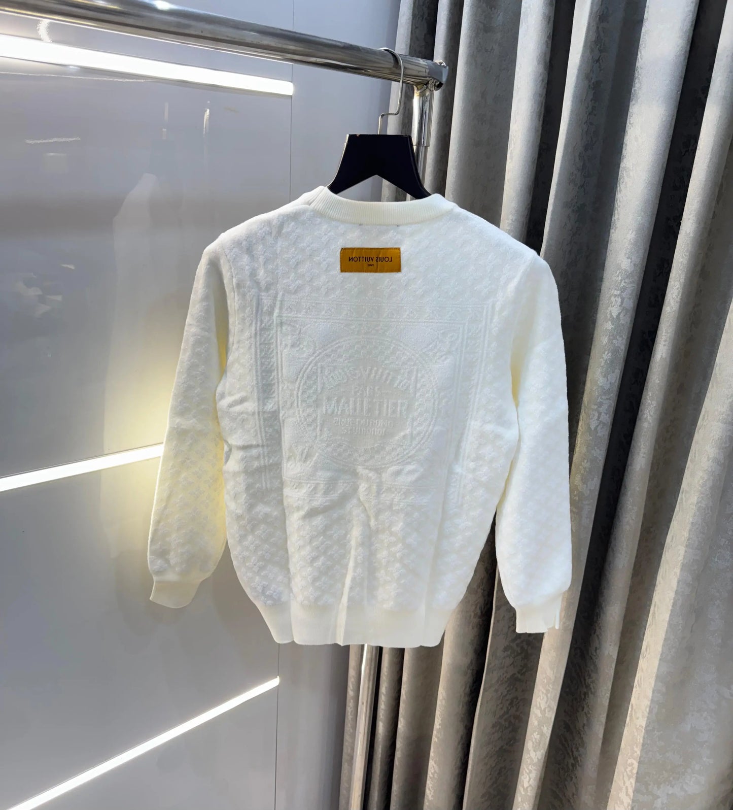 Louis Vuitton wahit Logo Work Imported Pull Over