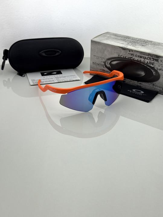 Oakle.y 4929 orange blue mercury