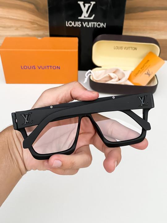 Louis_vuitton_black_plano_1502
