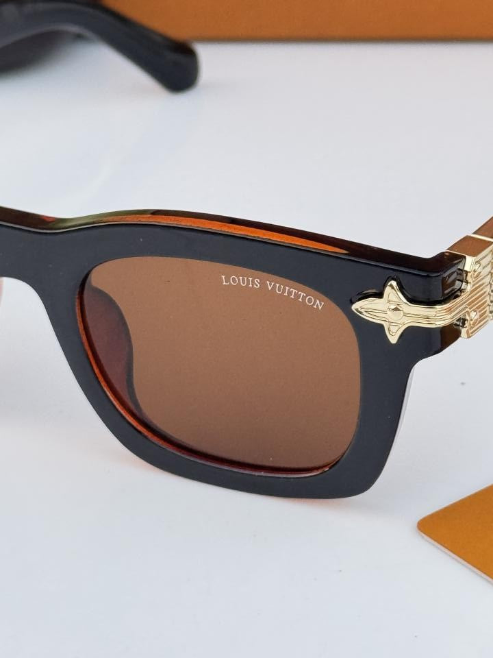 Louis_vuitton_1126_brown_gold