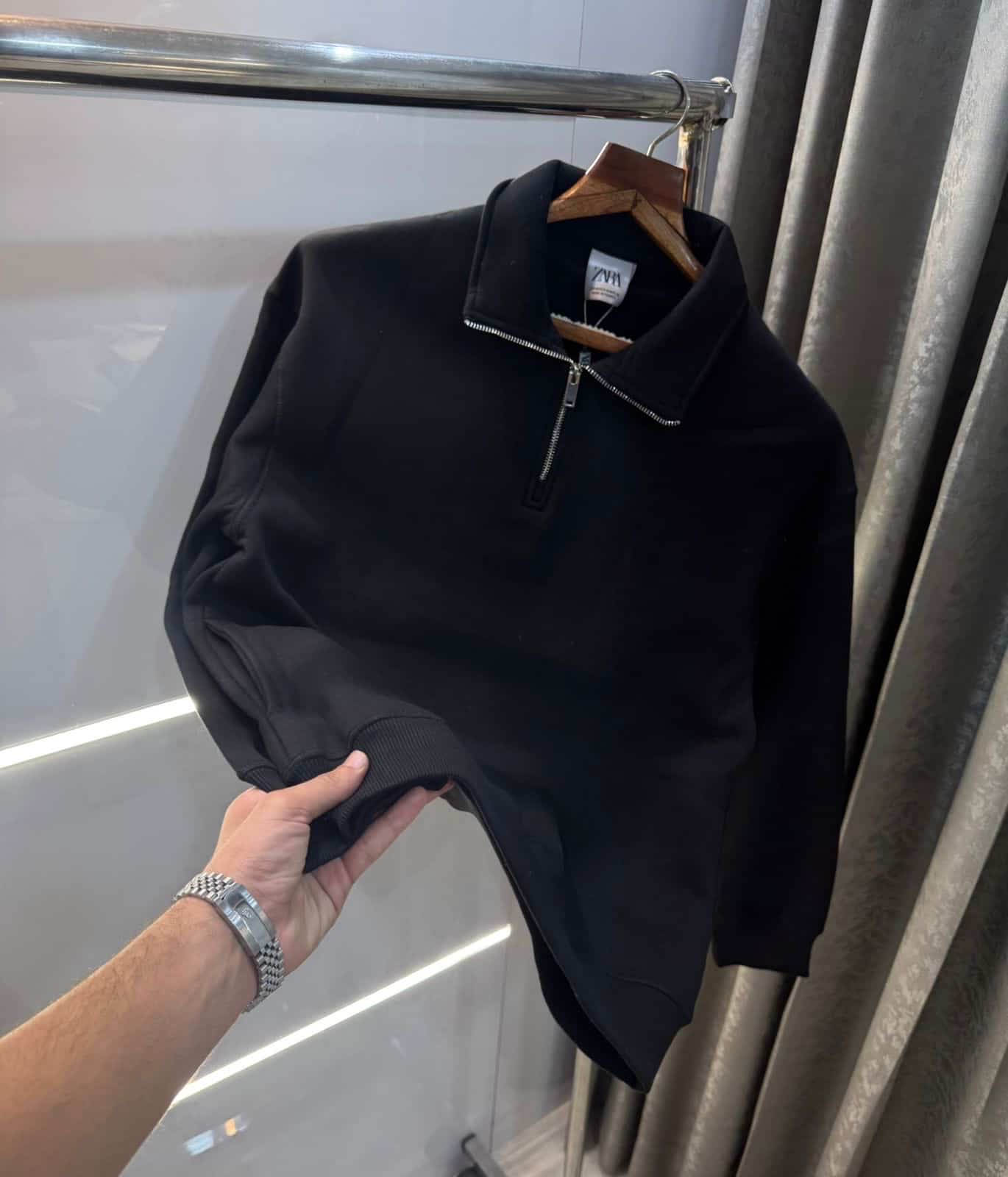 Zar a Black Premium Classic Pull Over