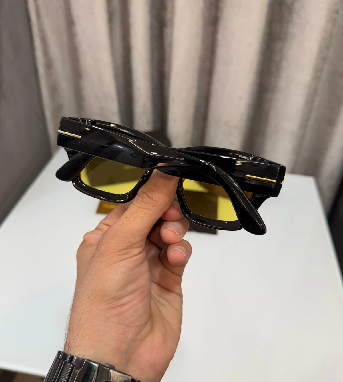 TomF0Rd Black Yellow Premium Shades 184