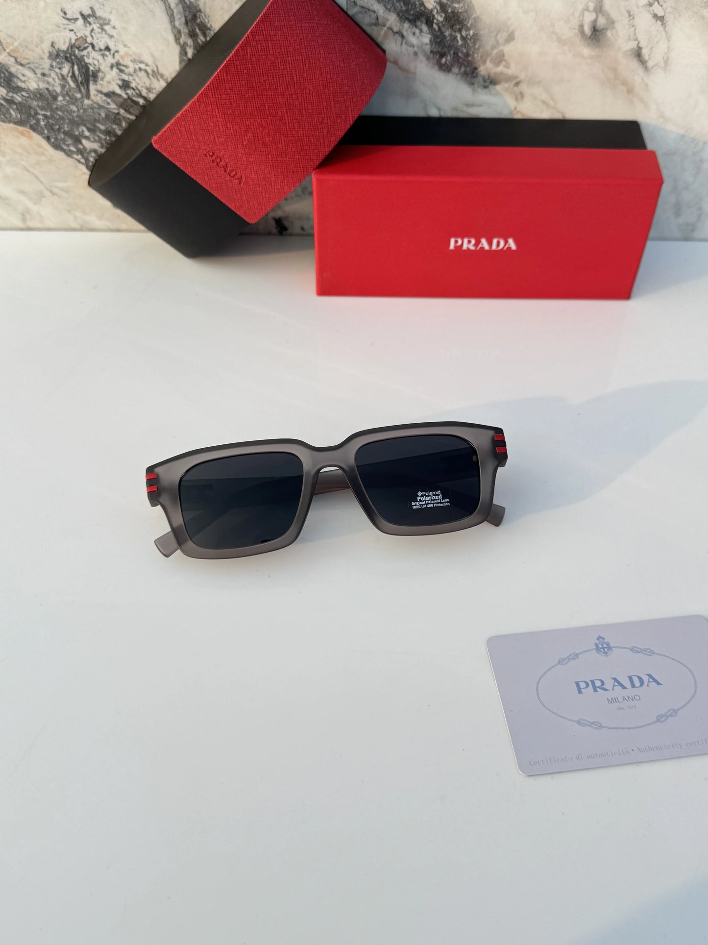 Pr4da_5110_grey