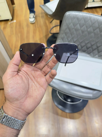 Louis_vuitton_22077_black