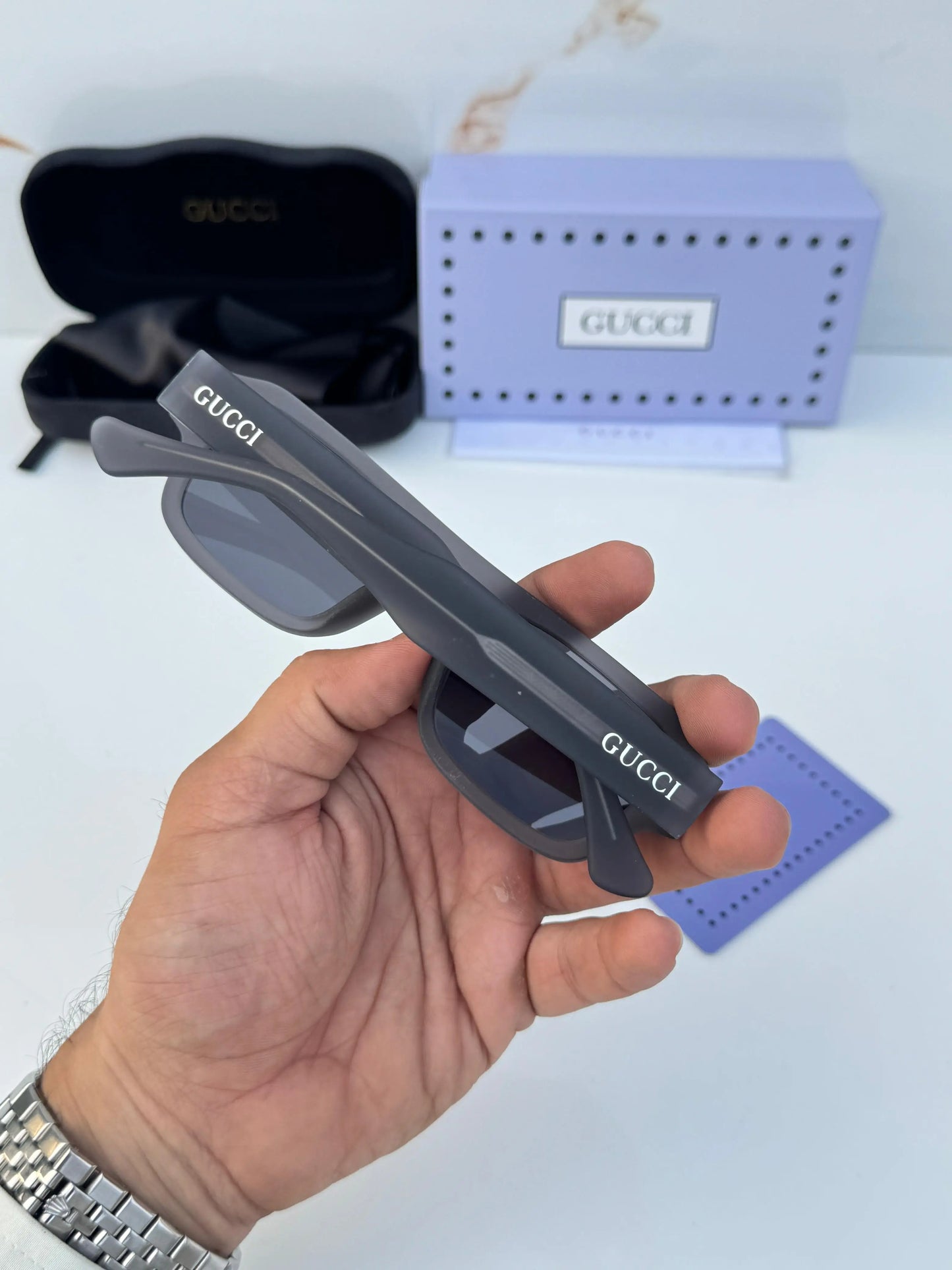 Gucci_336_grey