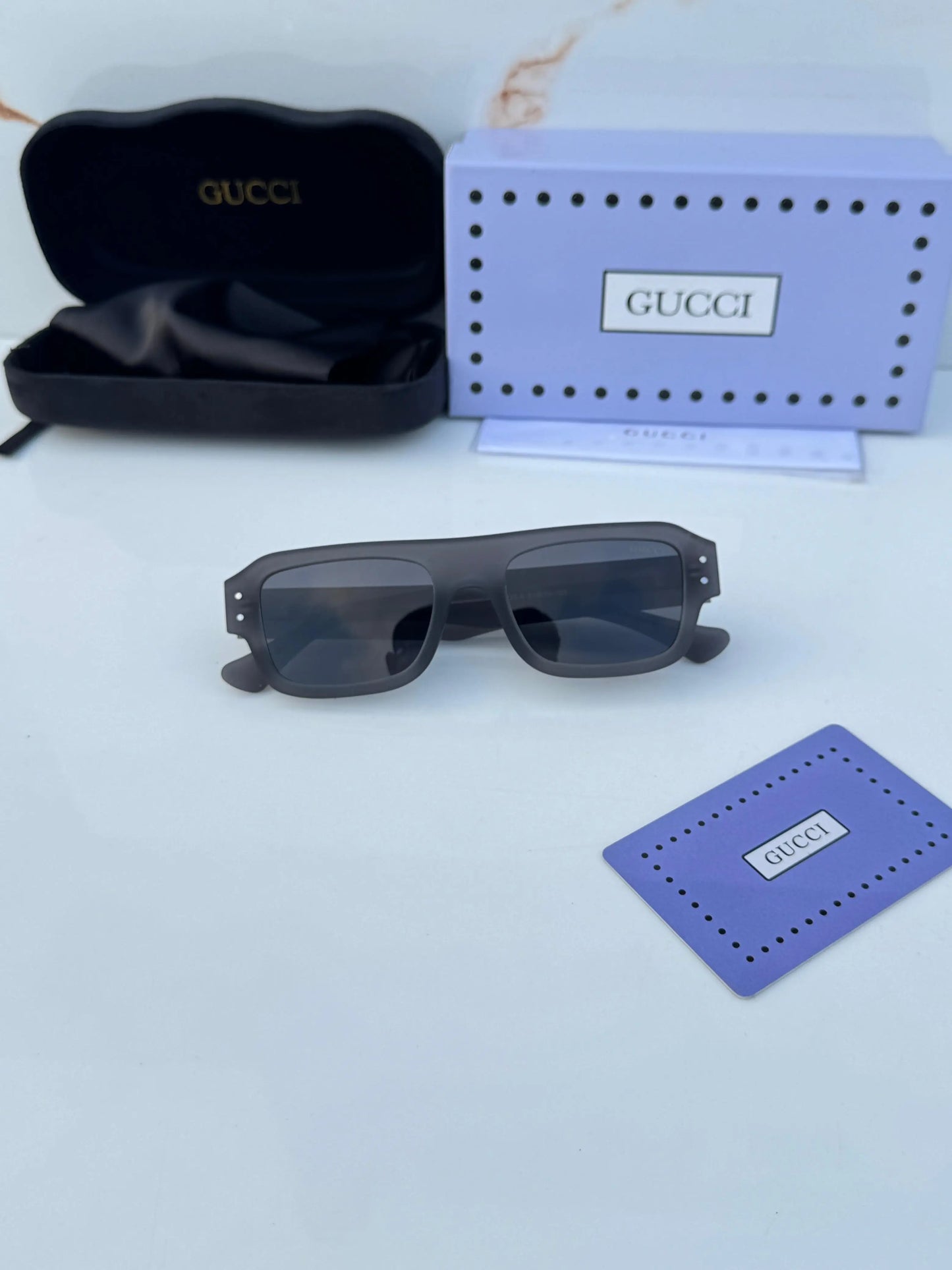 Gucci_336_grey