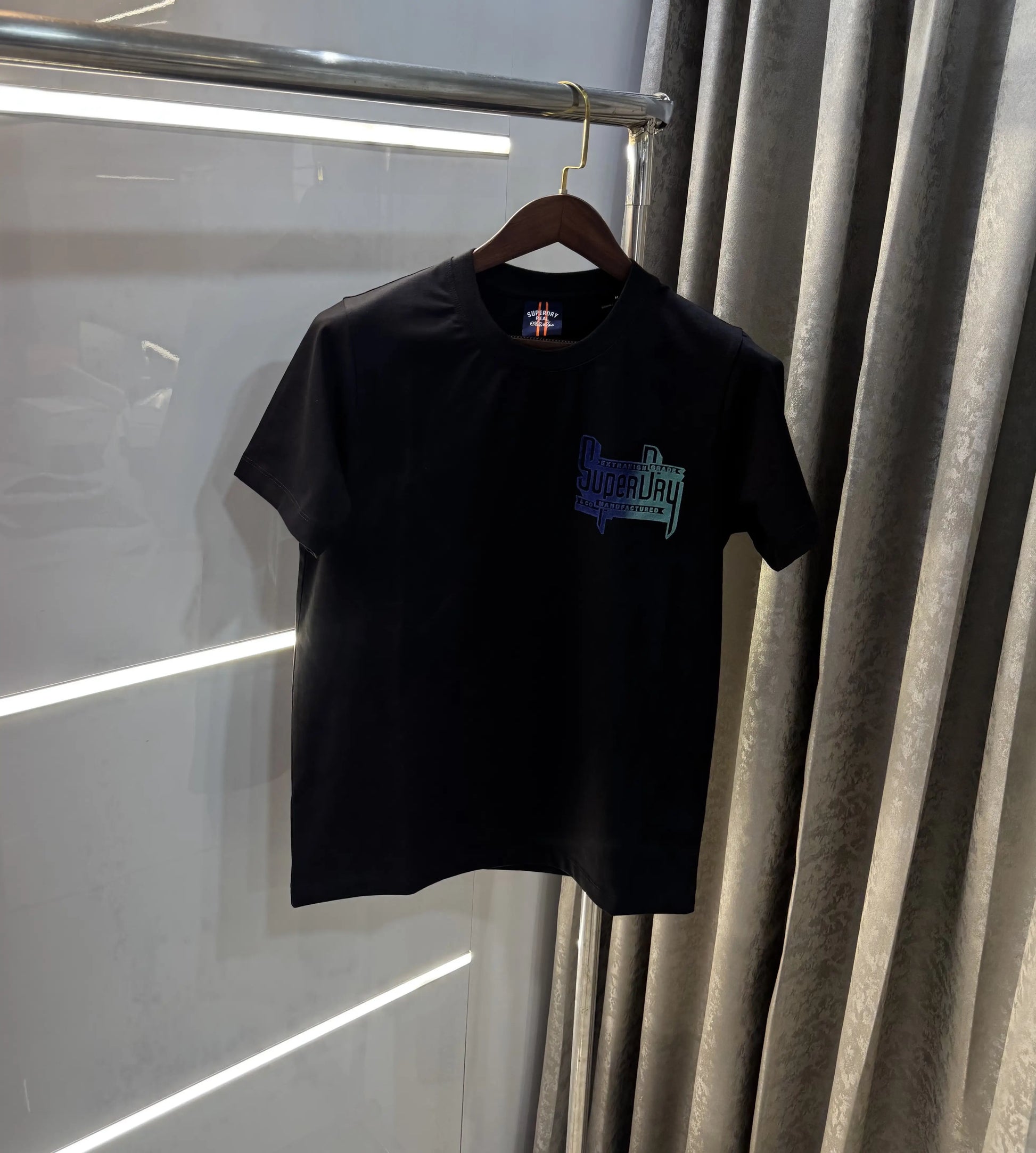 Superdr y Black Premium Classic T-Shirt