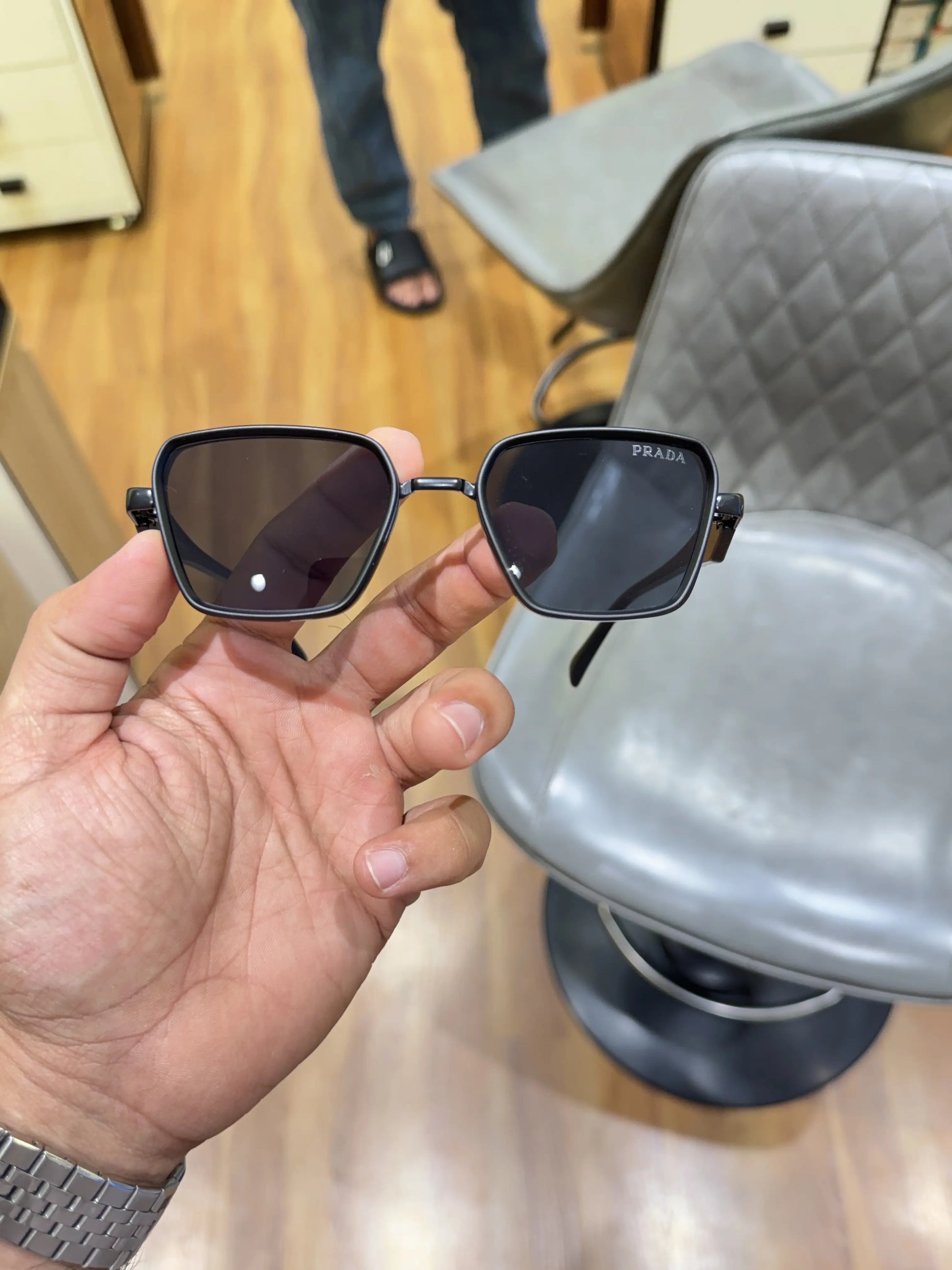 Prada_7381_full_black