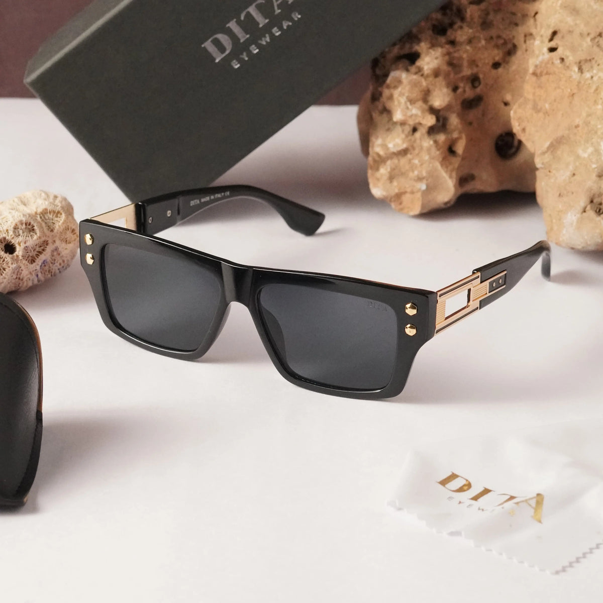 Dita 1001 gold black 