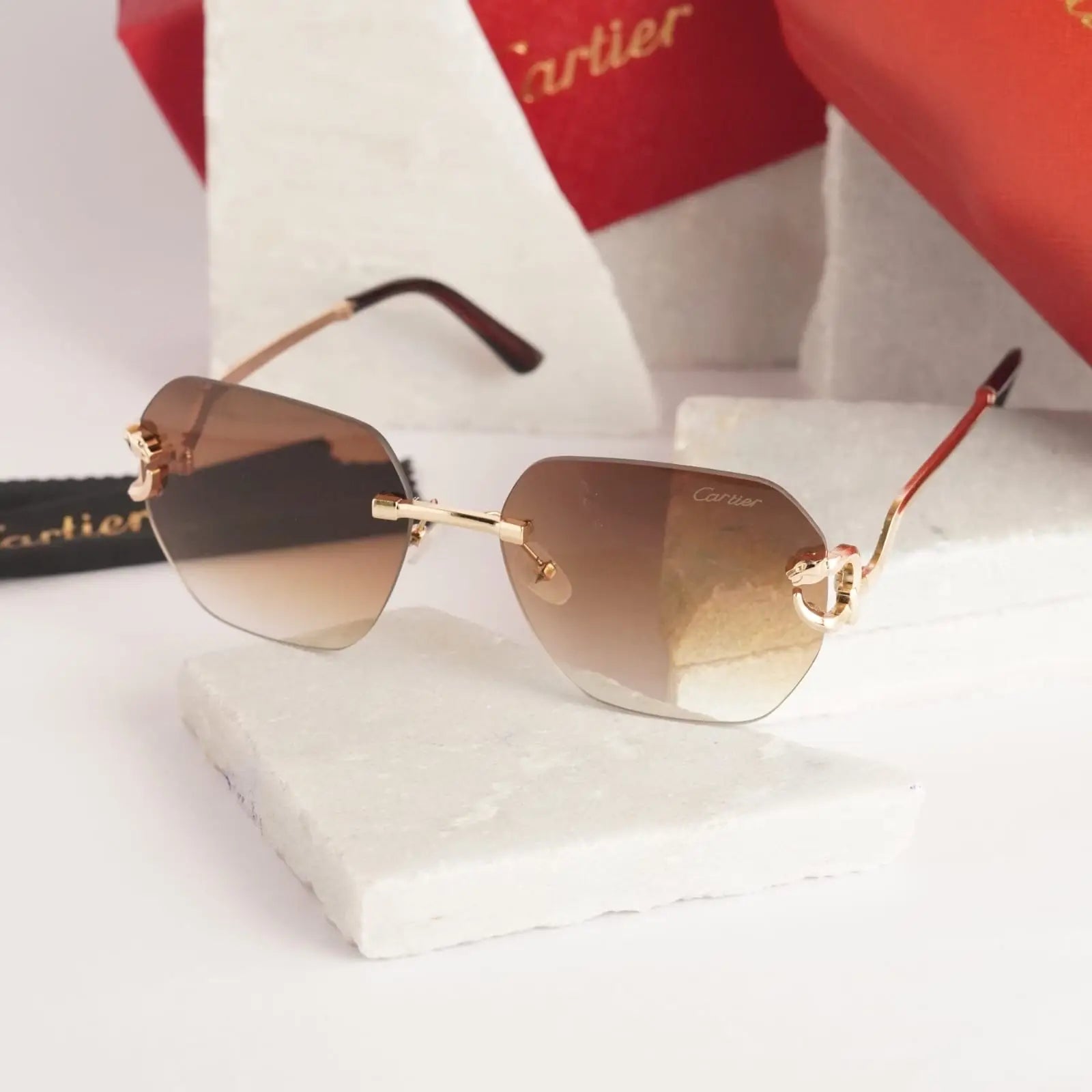 Cartier 8822 gold brown