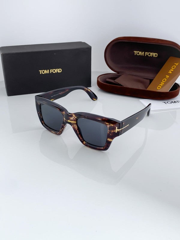 Tomfordd tiger 184