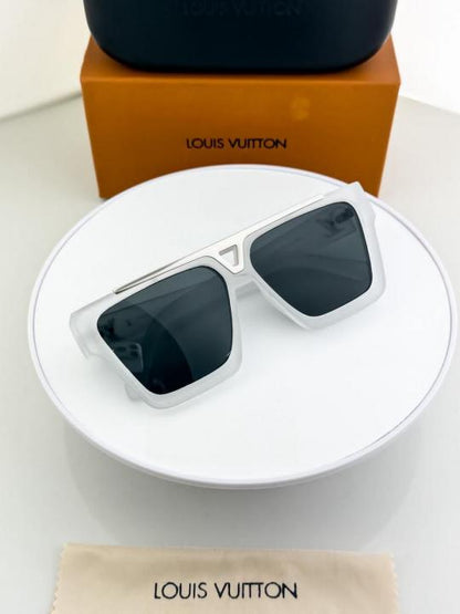 Louis_vuitton_ice_black_1502