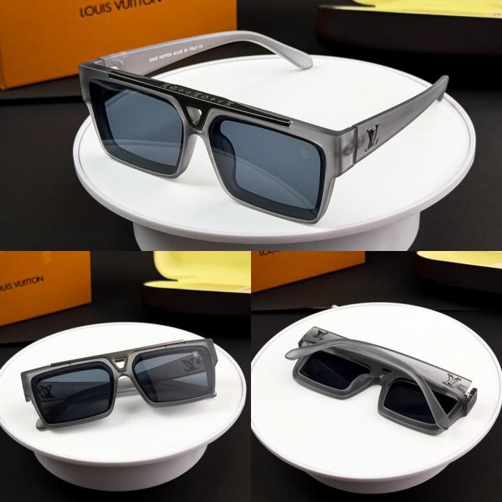 Louis_vuitton_grey_1984