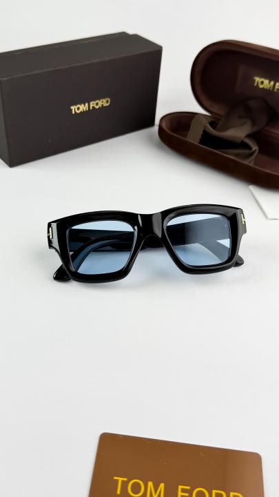 Tomford black blue 184