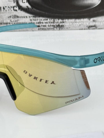 Oakley_4929_blue_brown