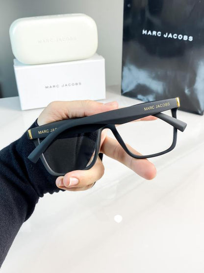 Marc Jacobs black plano 6000