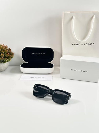 Marc Jacobs 1126 Black