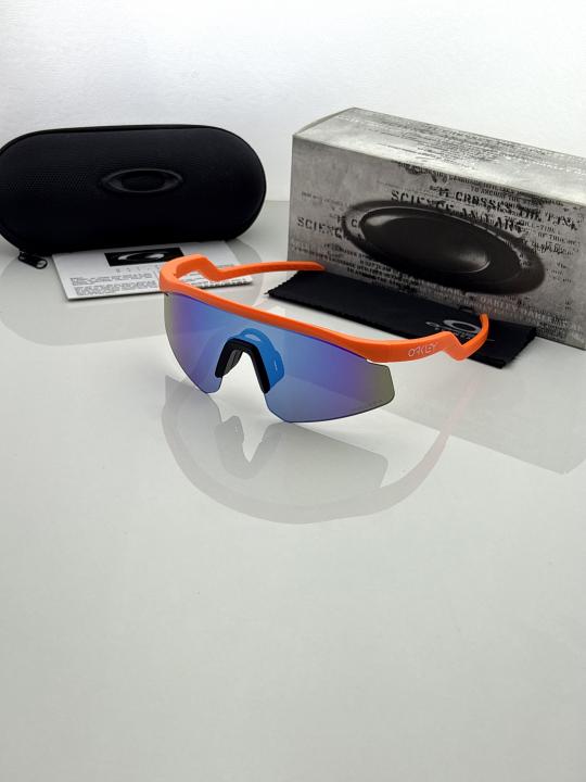 Oakle.y 4929 orange blue mercury