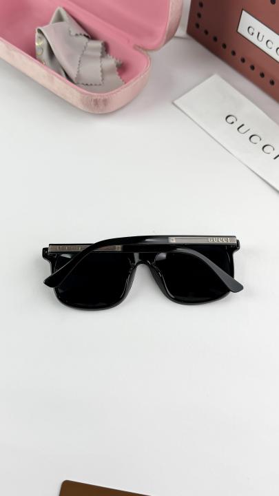 Gucc_i black 0381