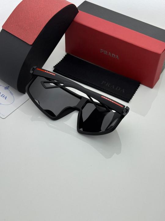 Prad.a 6663 black
