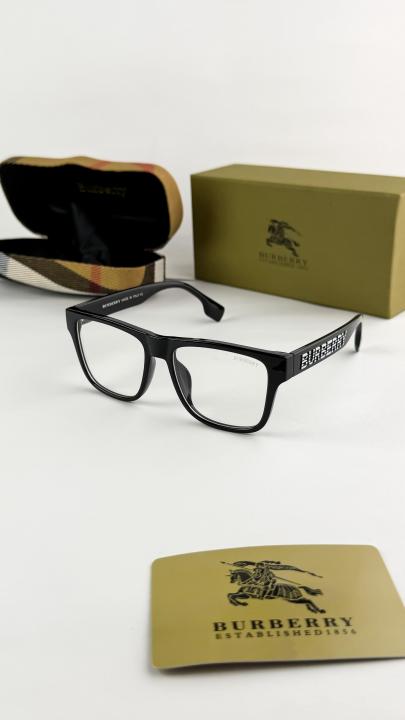 Burberr_y black plano in