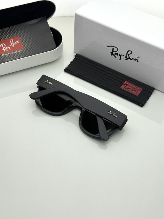 Raybann 0840 mate black mega wayfarer