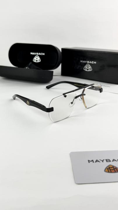 Maybach black plano 1023