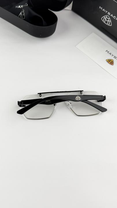 Maybach black plano 1023