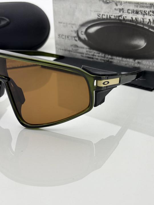 Oakle.y 9404 green brown