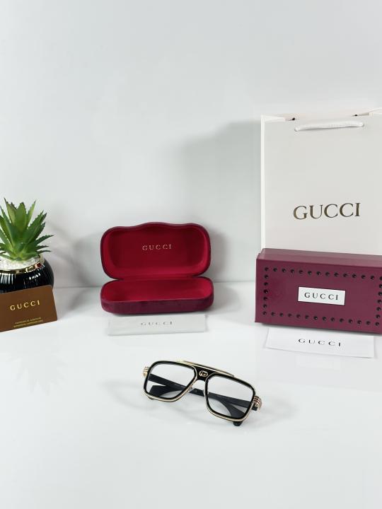 Gucci_1295_Gold_Black_Frame