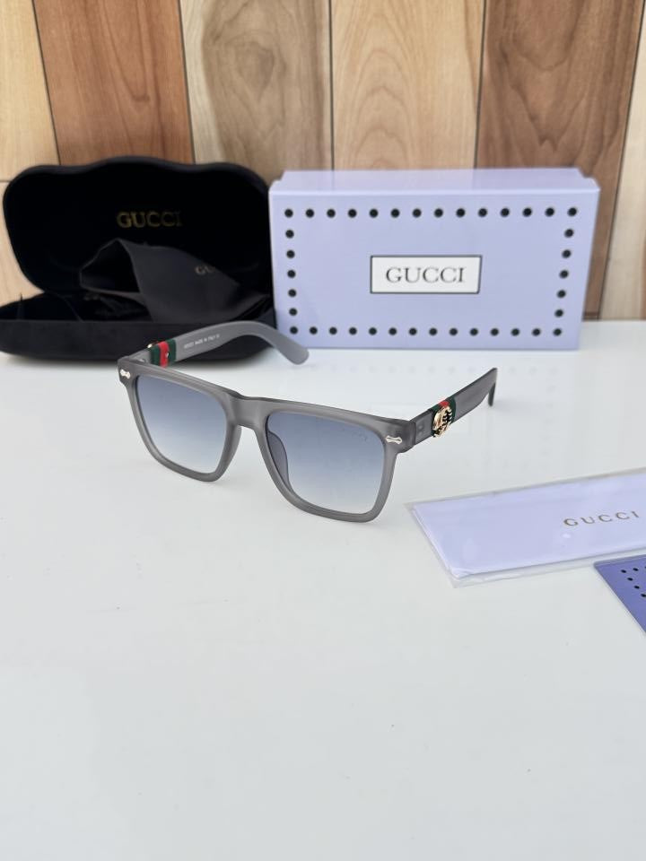 Gucci_1390_grey