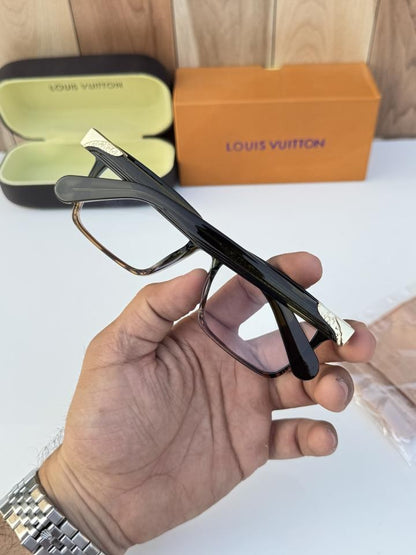 Louis_vuitton_1156_green_plano
