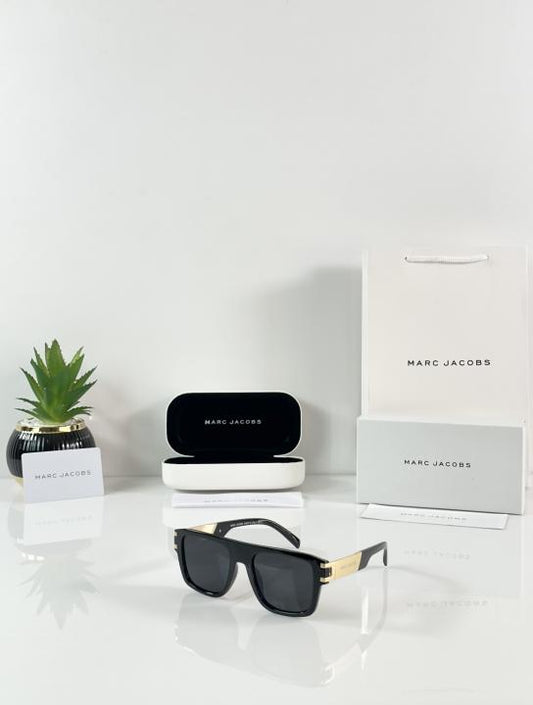 Marcc Jacobs 1004 Gold Black