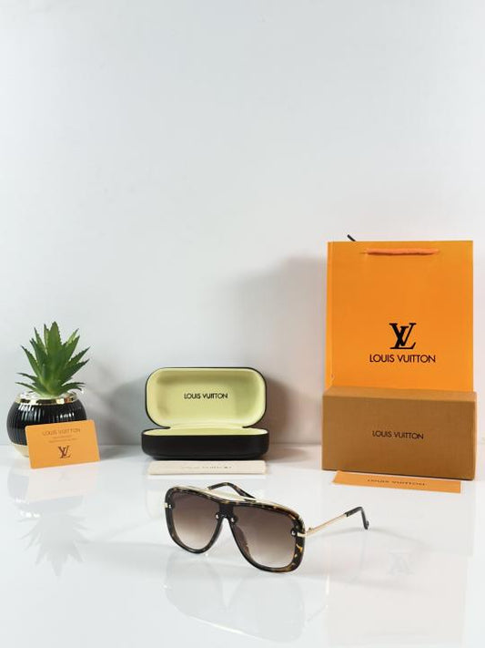 Louiss_Vuitton_1918_Gold_Tiger_Brown