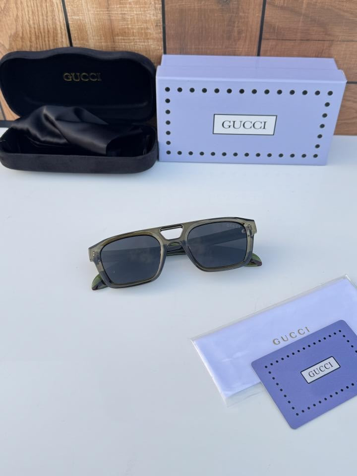 Guccii_4951_olive_black