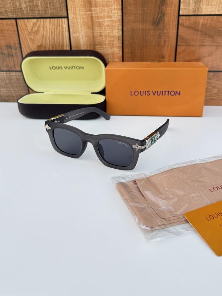 Louiss_vuitton_1126_grey