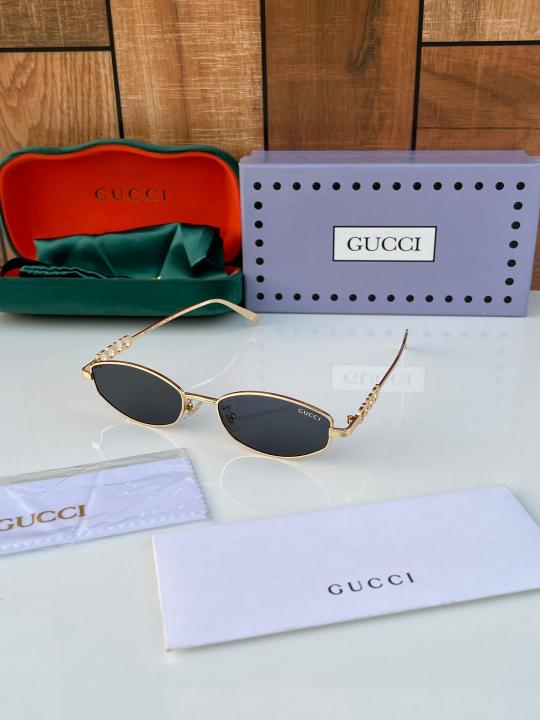 Gucci_32827_gold_black