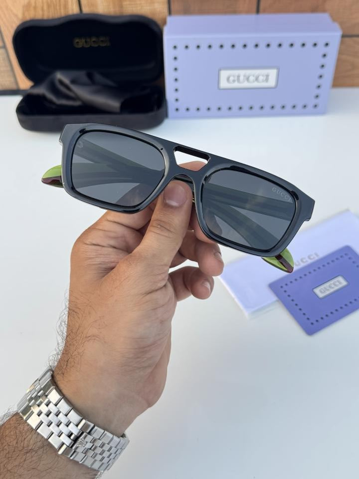 Gucci_4951_black_green