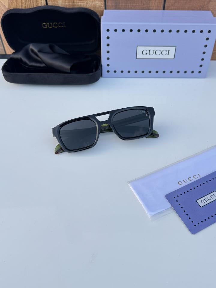 Gucci_4951_black_green