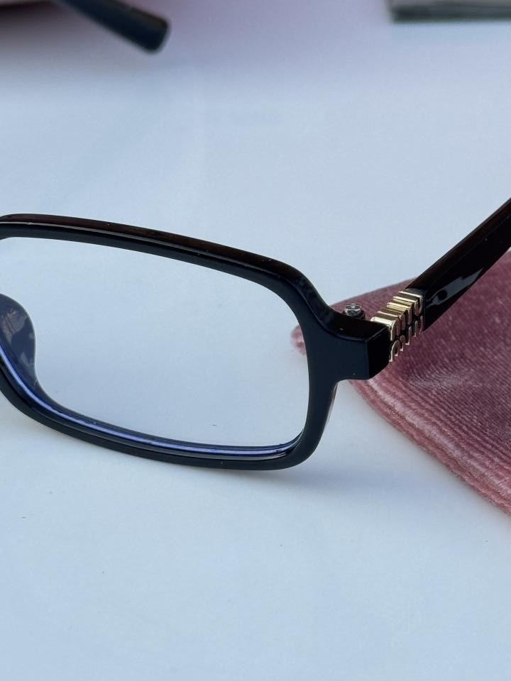Miu miu 5520 black gold plano