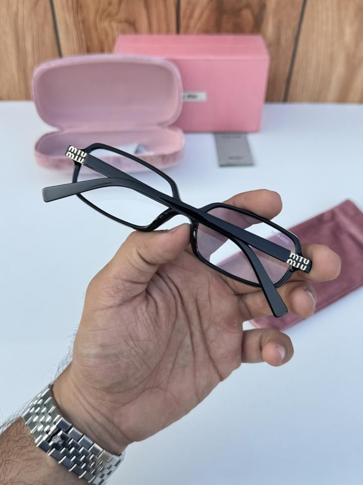 Miu miu 5520 black gold plano