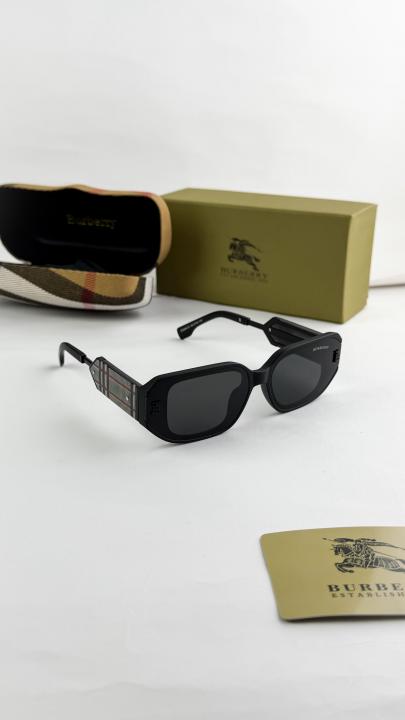 Burber_ry_black_98410