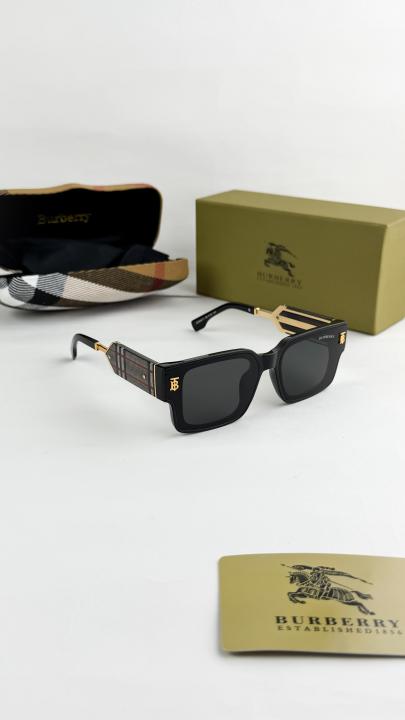 Burberr_y_gold_black-98411-69