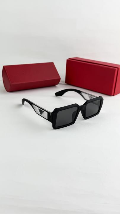 Prada_black_s89