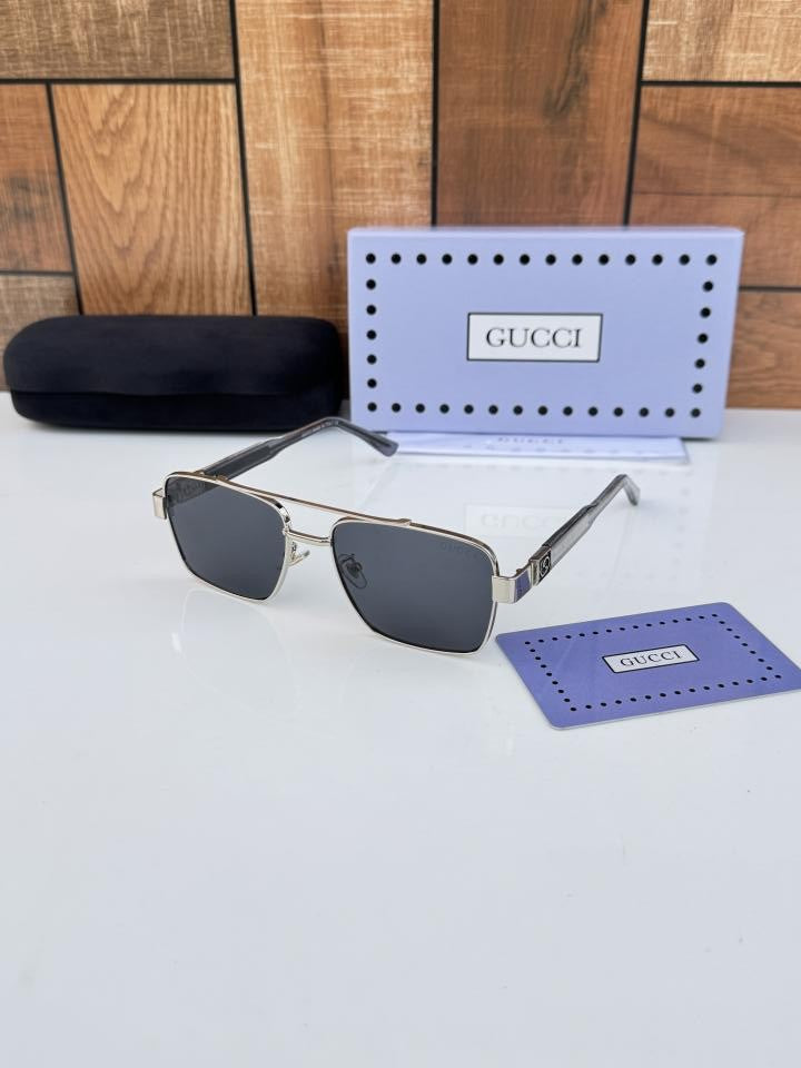 Gucci320_silver black