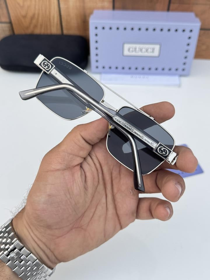 Gucci320_silver black