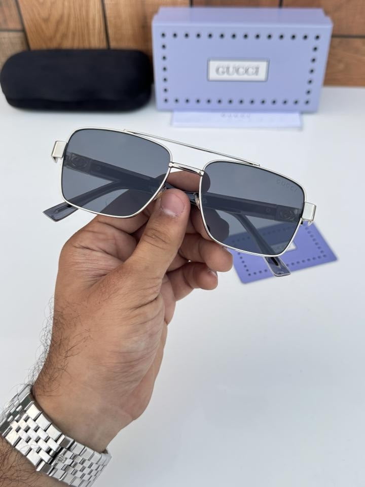 Gucci320_silver black