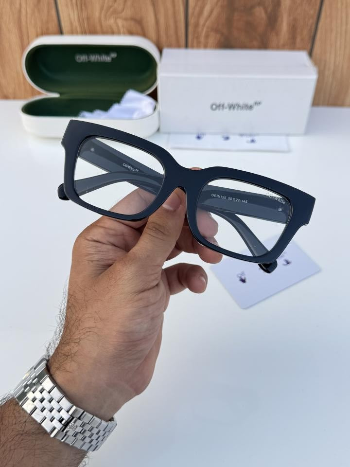 Off_white_126_black_plano
