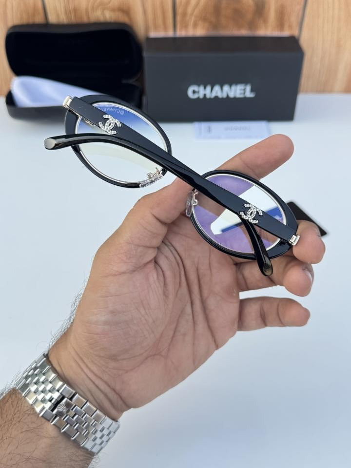 chanel7359_gold_black_plano