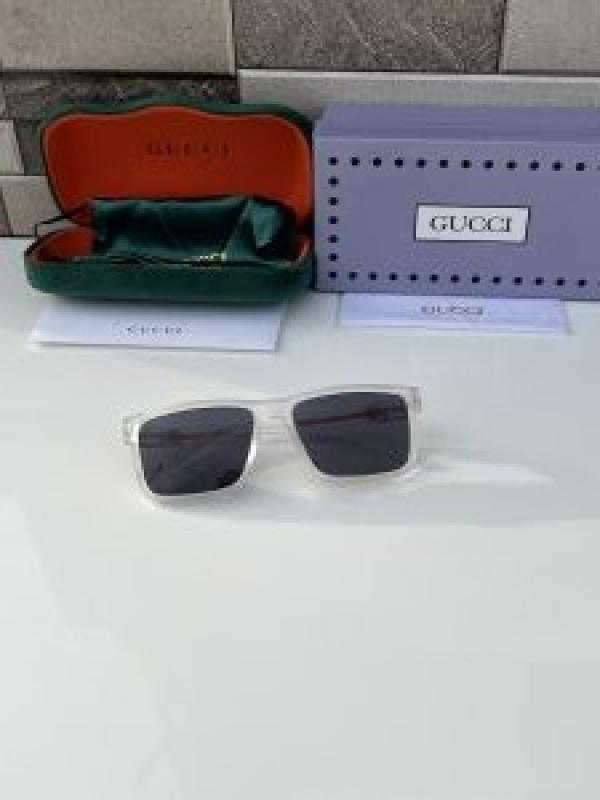 gucc_i 8949 white black